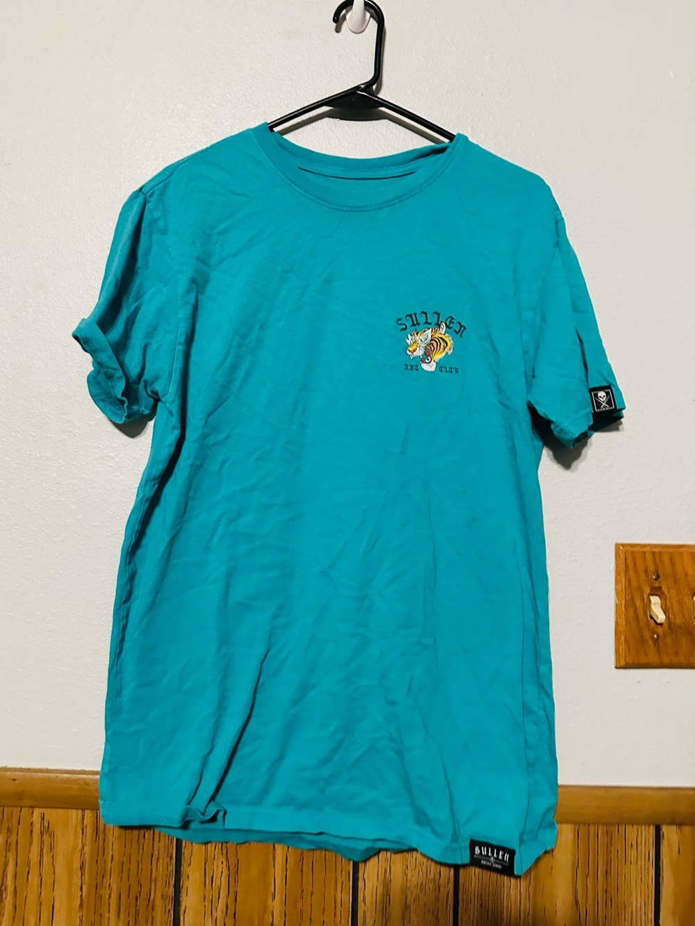 Sullen Art Collective Teal Short-Sleeve Graphic Tee for Men size MEDIUM
